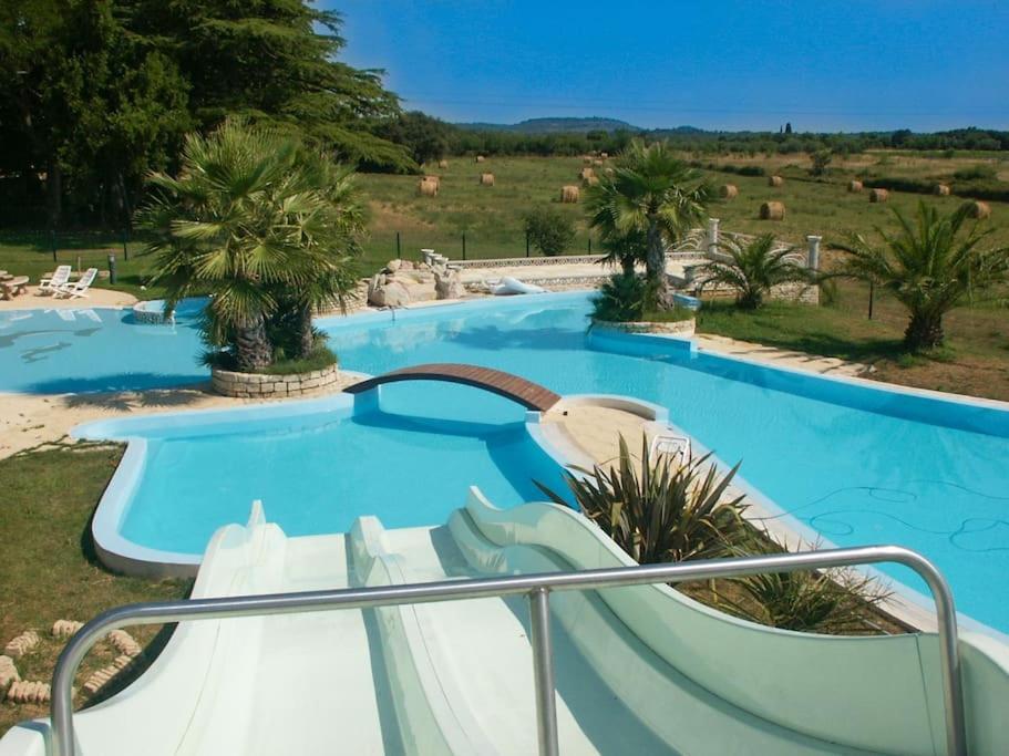 Domaine Mas Begon Villa Aigues-Vives  Exterior photo